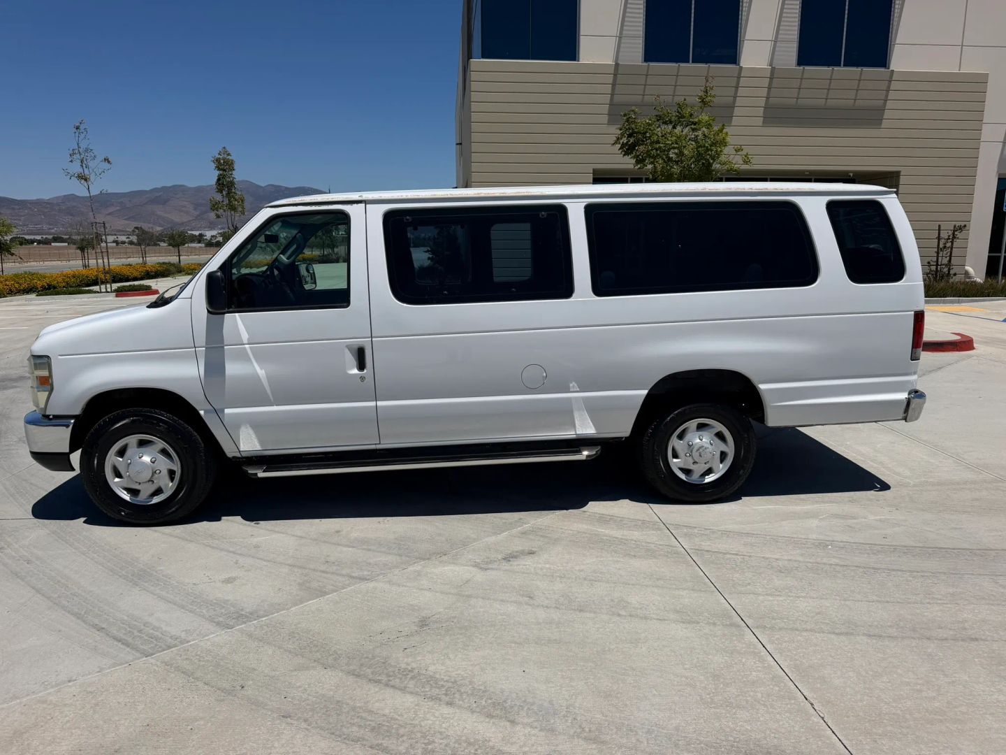 ford e-series econoline wagon 2008 1FBSS31L18DB37776 image ford e-series econoline wagon 2008 1FBSS31L18DB37776 image